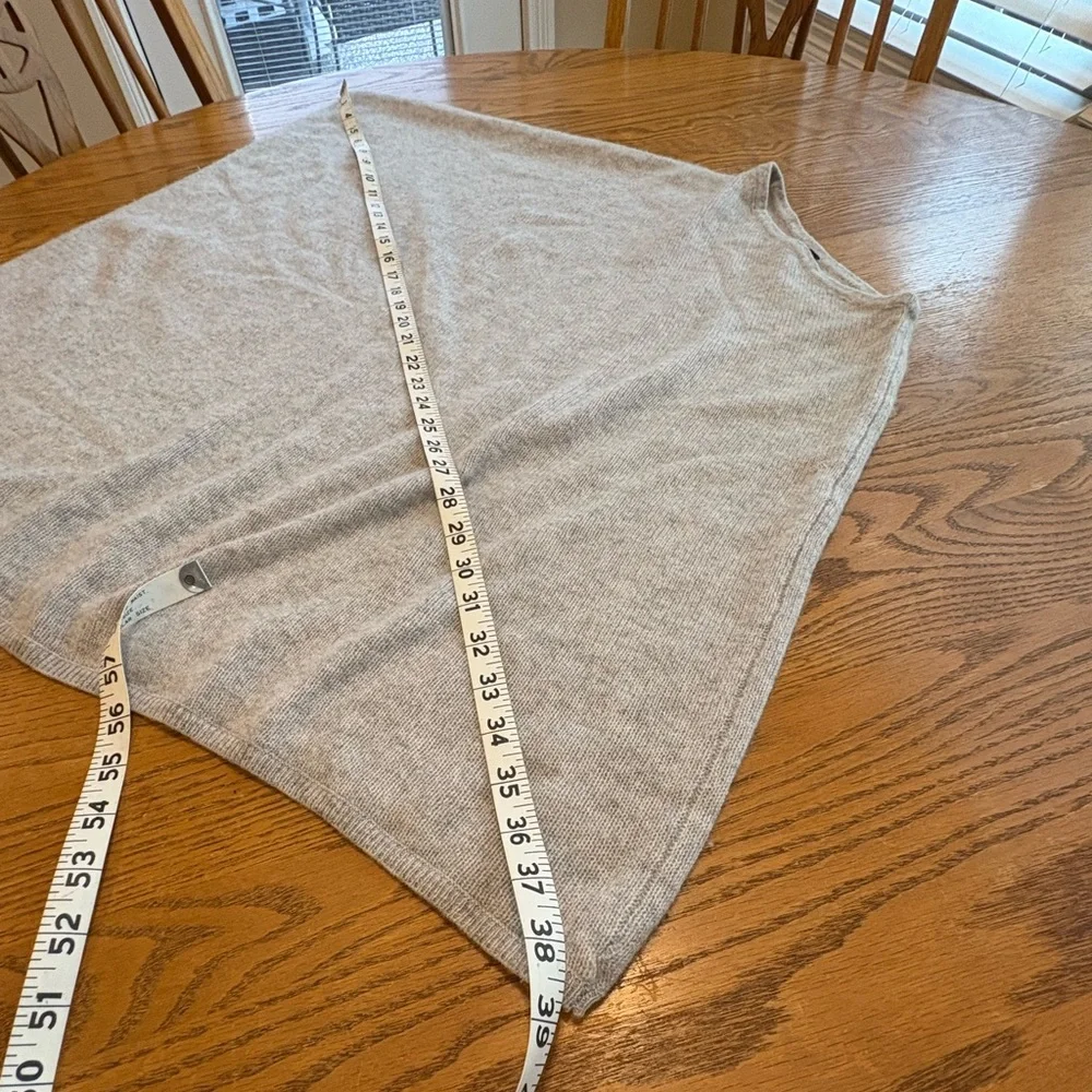 Beryll Gray Cashmere Poncho Wrap Cape One Size OS Tiny Repair
